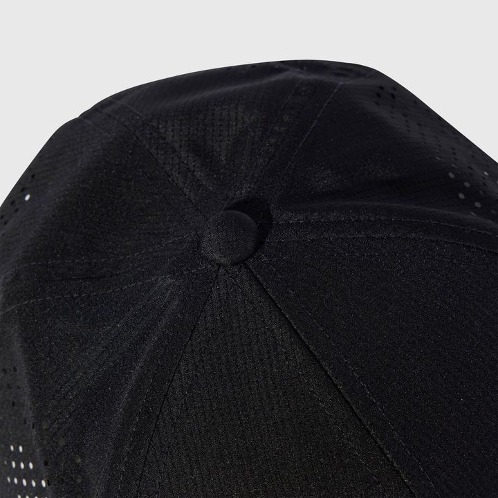 mersedesis-adidasis-2025-tslis-meqanokisis-kepi-photo-3