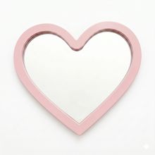 Product image of Funky Mirrors HEARTSHAPED  სარკე
