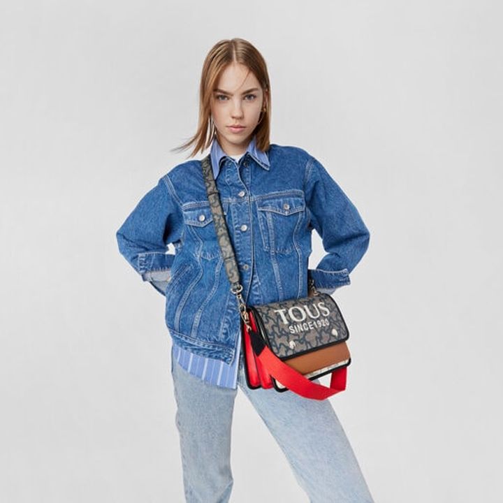 tous-handbag-295902404-qalis-khelchanta-photo-4