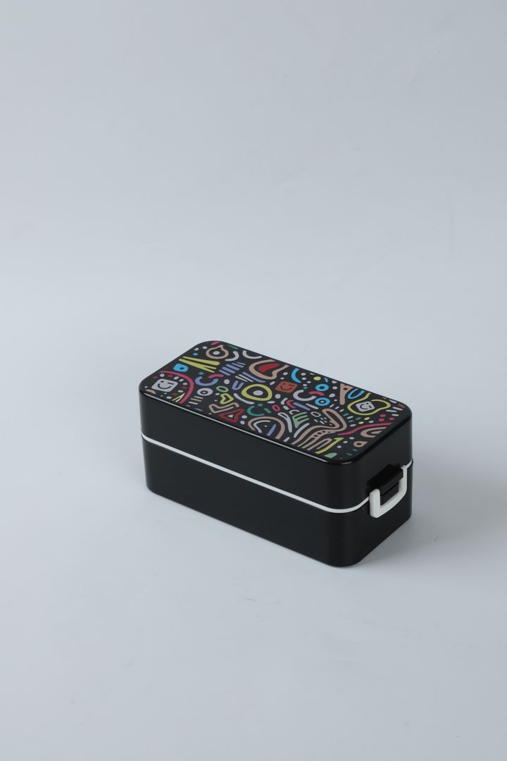 miniso-vibrant-graffiti-series-double-layer-lunch-box-1500mlblack-sakvebis-konteineri
