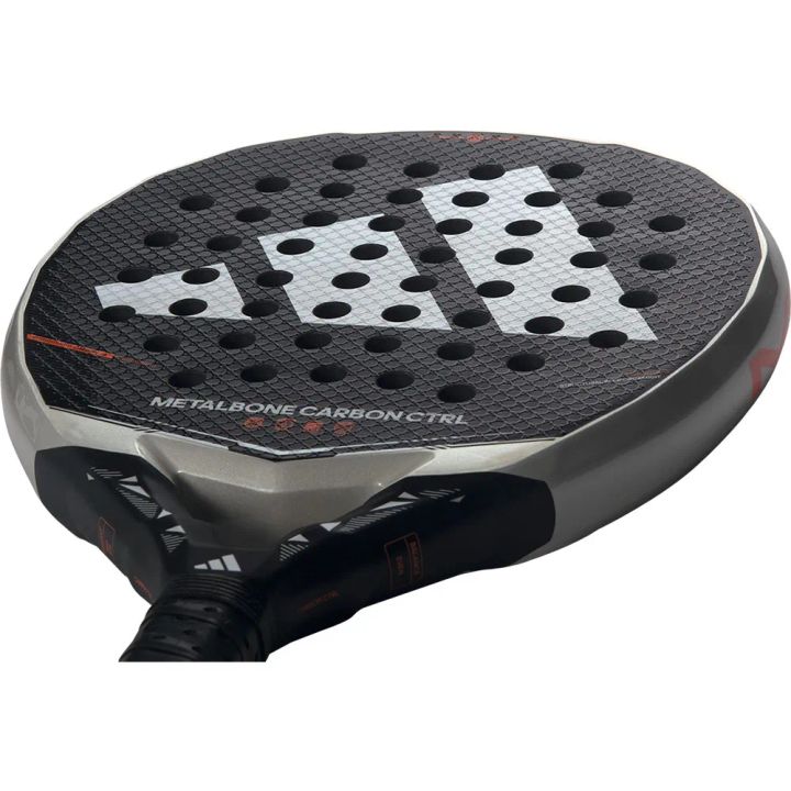 metalbone-carbon-ctrl-padelis-chogani-photo-2