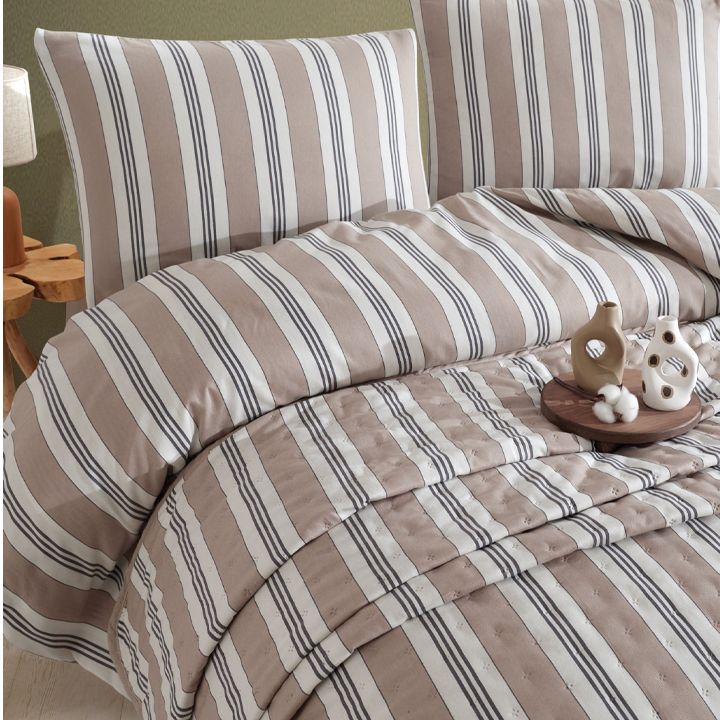 manamo-line-yarn-dyeing-bed-spread-satsolis-gadasafarebeli-photo-2