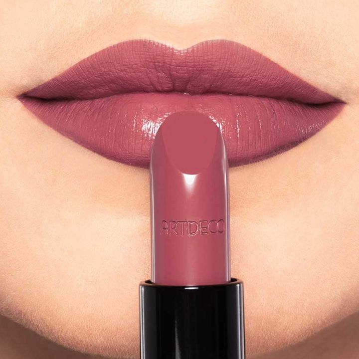 artdeco-perfect-color-lipstick-tuchsatskhi-photo-3