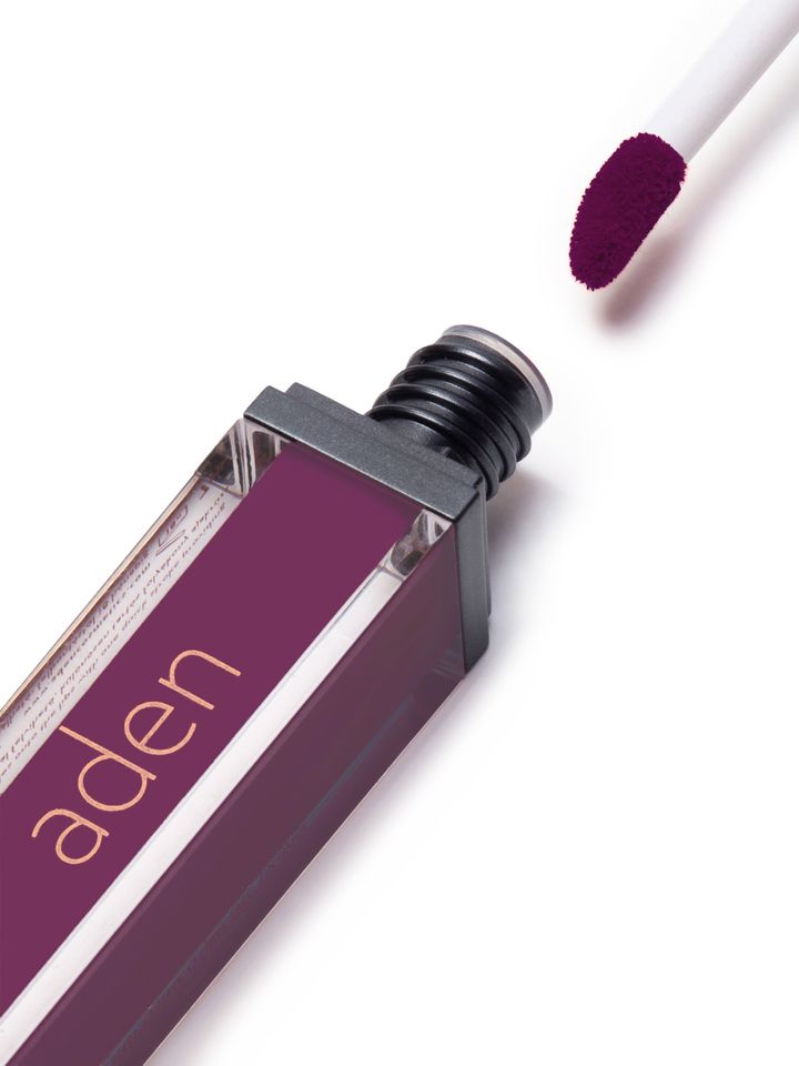 aden-liquid-lipstick-27-medusa-tuchsatskhi-photo-2