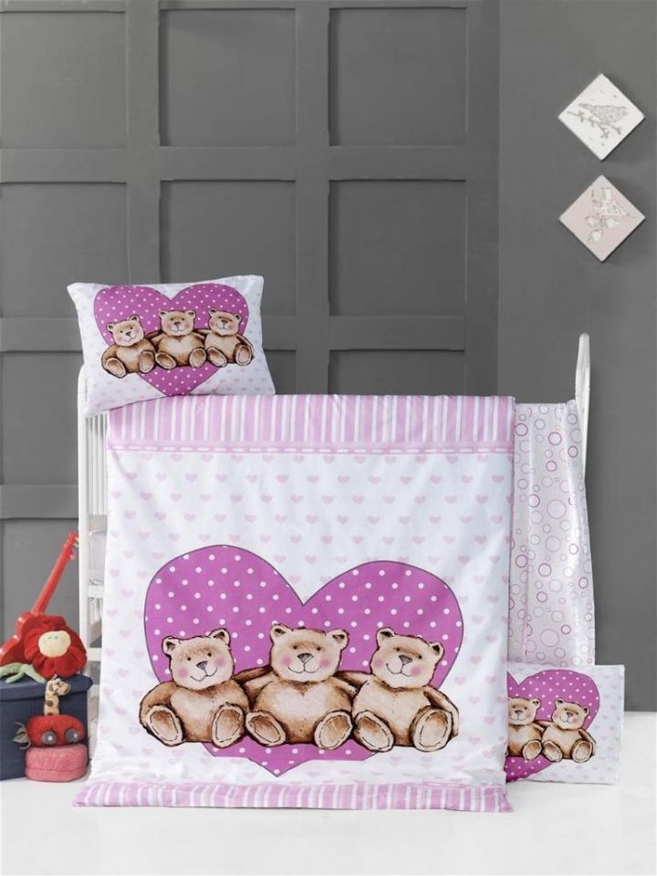victoria-ranforce-baby-bedding-set-friend-bears-sabavshvo-tetreulis-nakrebi