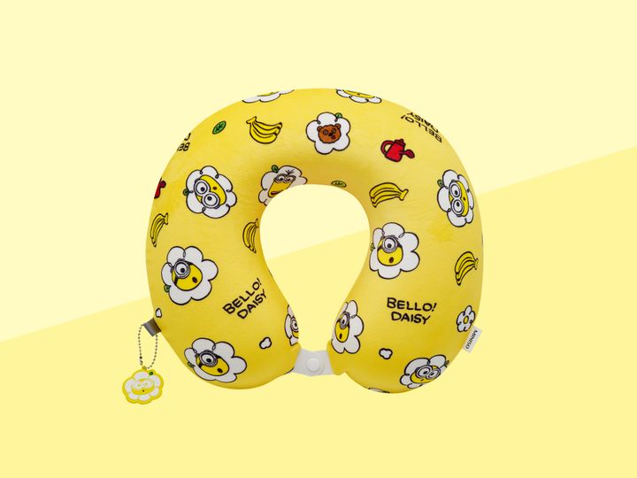 kisris-balishidaisy-minions-collection-memory-foam-neck-pillowyellow