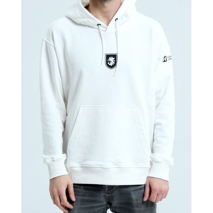 nakrebis-hudi-2022-tetri