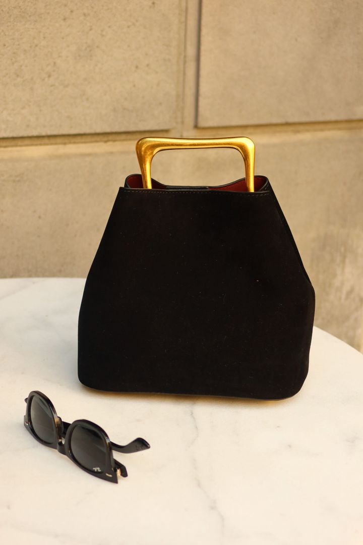 venti-qalis-shavi-chanta-photo-2