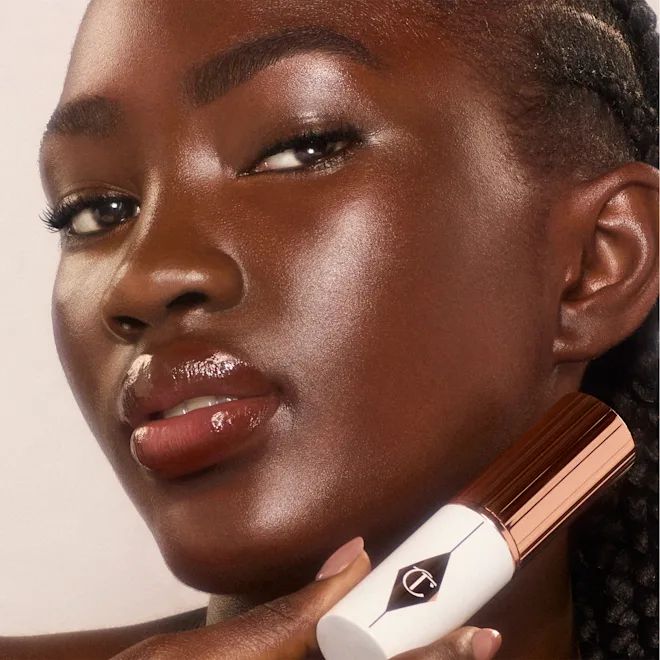 charlotte-tilbury-unreal-skin-sheer-glow-tint-hydrating-foundation-stick-16-deep-tonaluri-kremi-photo-3