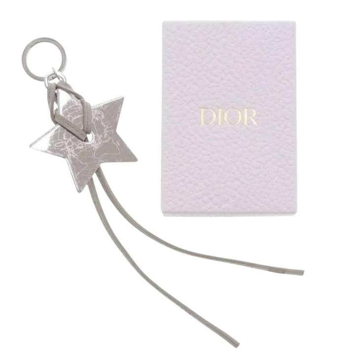 dior-star-key-charm-gasaghebis-sakidi
