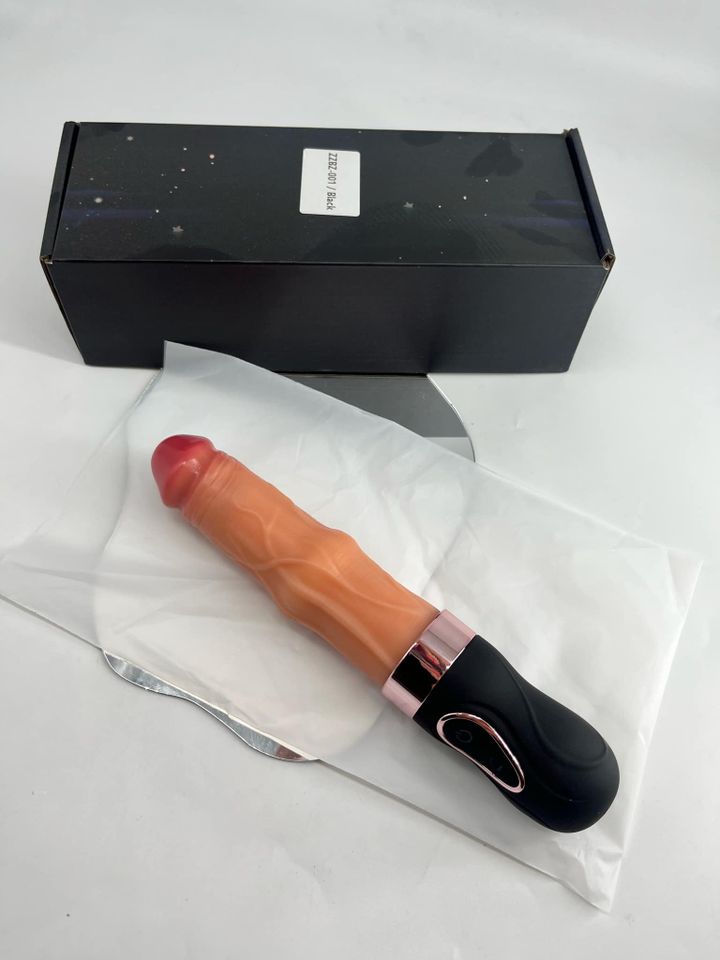 best-of-the-best-in-black-photo-3