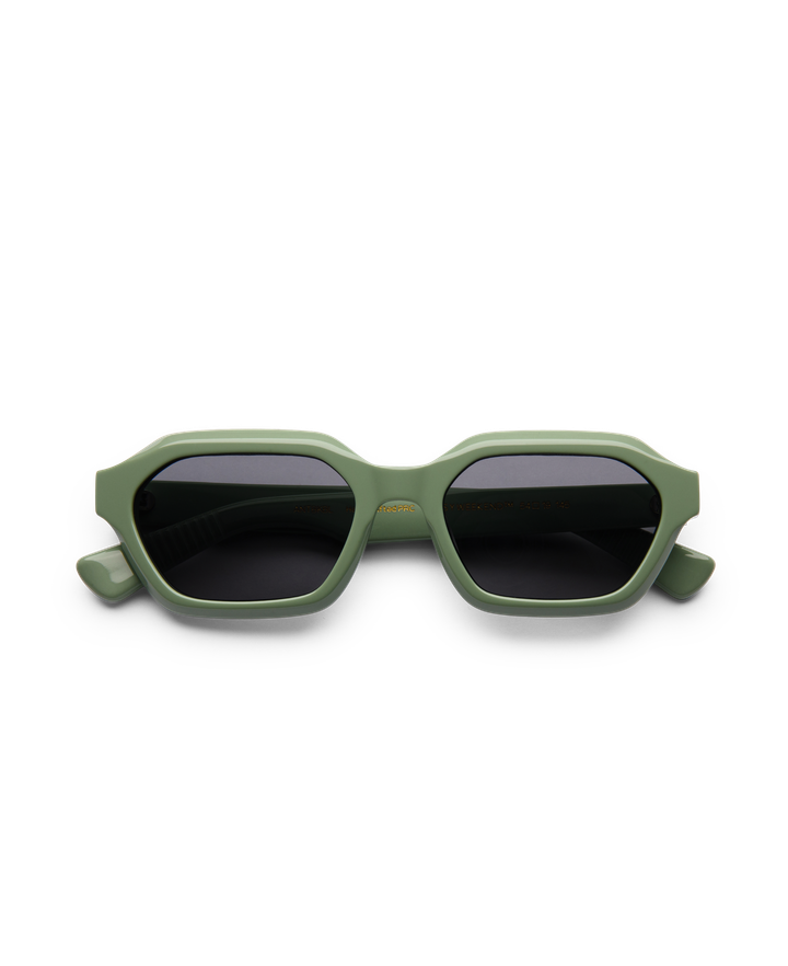 messy-weekend-anthony-grey-sage-mzis-satvale-photo-2