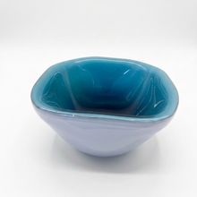 Product image of Eterna - შუშის ხელნაკეთი ვაზა  19.5*19.5*10 სმ
