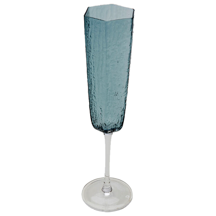 kare-shampanuris-chiqa