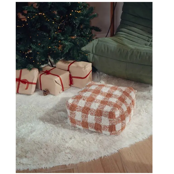 lorena-canals-pouf-vichy-toffee-khelnaketi-pufi-photo-4