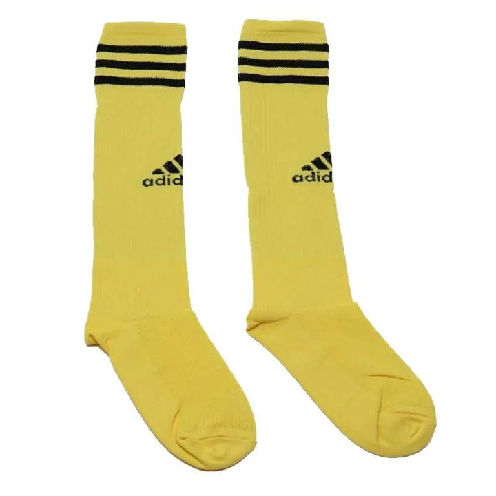 adidas-fekhburtis-getri-tsindebi