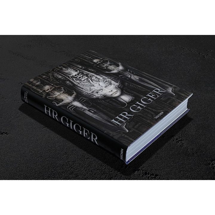 taschen-hr-giger-photo-3