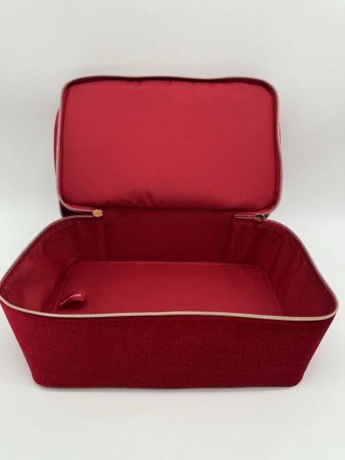 estee-lauder-train-case-kosmetikis-chanta-photo-2