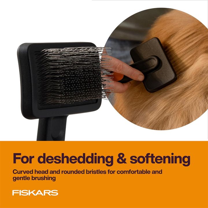 fiskars-pet-wire-brush-26-19l-tskhovelis-mosavleli-jagrisi-photo-4