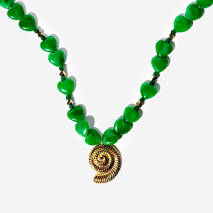 mtsvane-titanis-mooqrovili-qelsabami