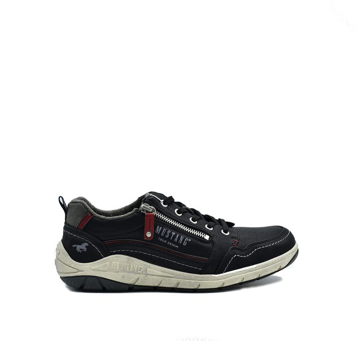 mustang-8322-mamakatsis-sportuli-fekhsatsmeli