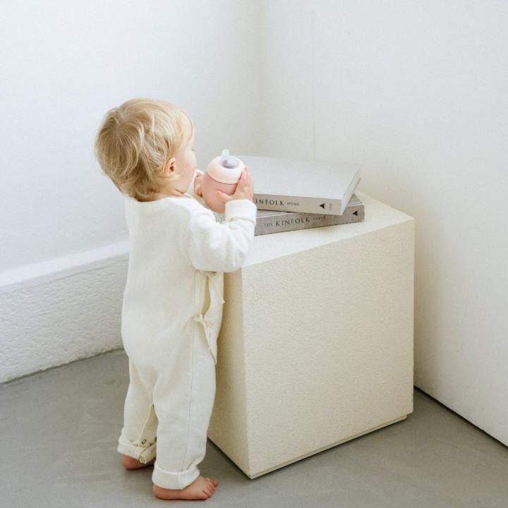 elhee-sastsavlo-botli-nude---blush-photo-4