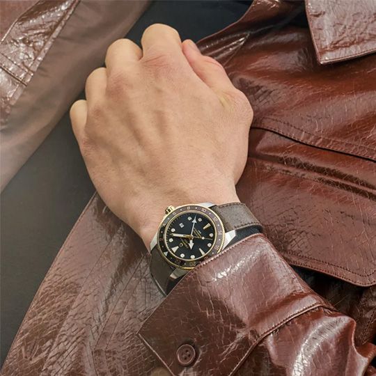 certina-c0329292605100-katsis-saati-photo-2