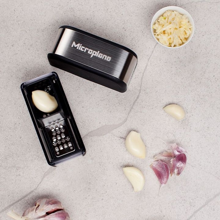 microplane-48914e-garlic-cutter-black-sakhekhi-photo-4