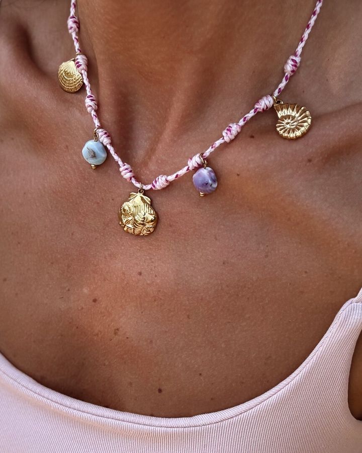 titanis-mooqrovili-qelsabami