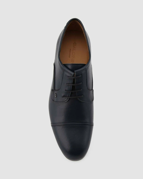 lace-up-calfskin-black-klasikuri-fekhsatsmeli