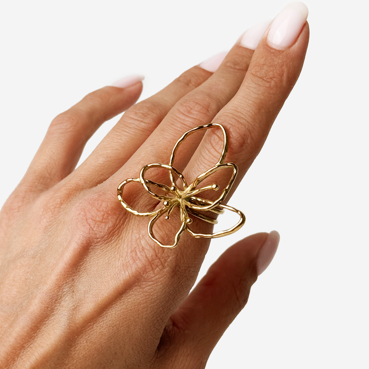 titanis-mooqrovili-bechedi-qvavilis-formit