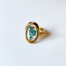 Product image of ოქროსფერი ბეჭედი ფირუზისფერი ყვავილით