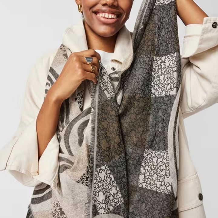 tous-scarf-195920265-qalis-sharfi-photo-3