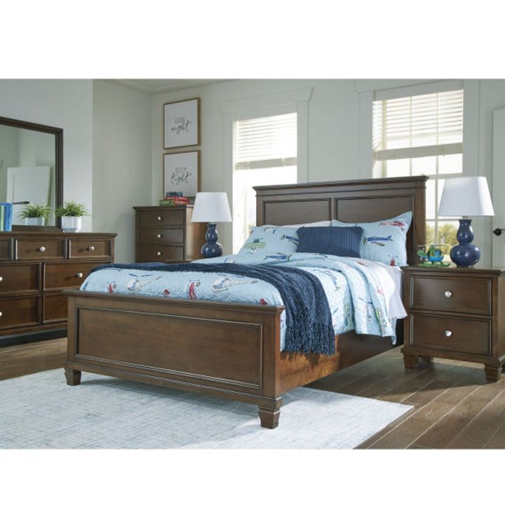 ashley-sleep-danabrin-satsoli-photo-2