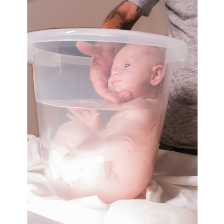 tummy-tub-bavshvis-abazana-tami-tabi-mtsvane-photo-2