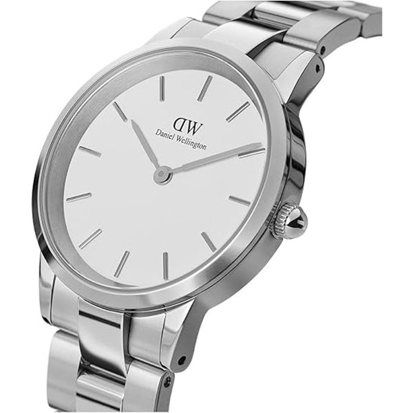 daniel-wellington-dw00100205-qalis-saati-photo-2