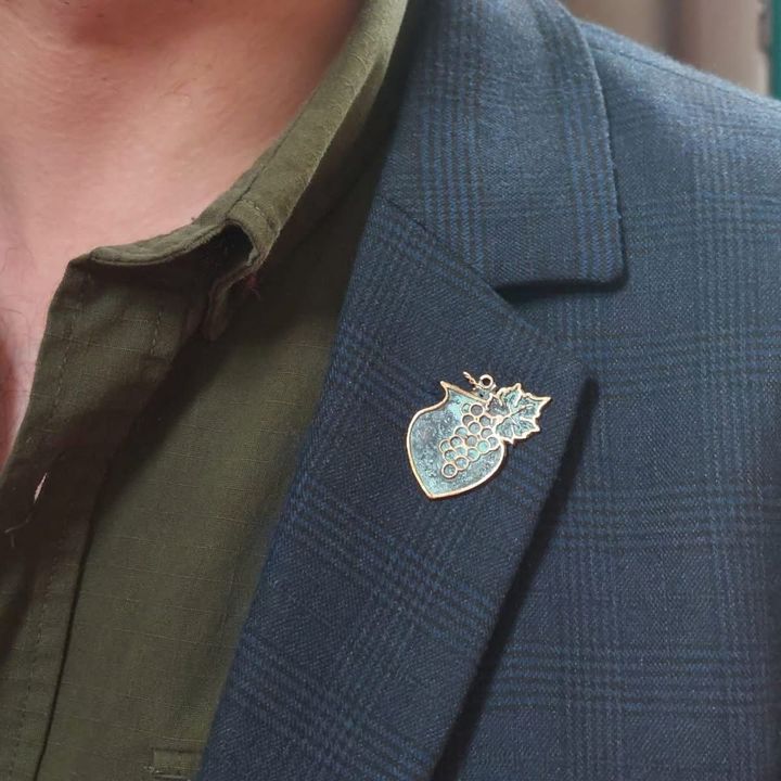 brinjaos-broshi-qvevri-da-qurdzeni-photo-2