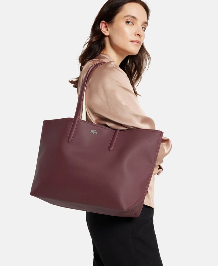 lacoste-reversible-shopper-in-burgundy-chanta-photo-4