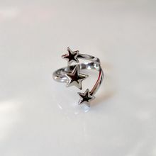Product image of ვერცხლისფერი ბეჭედი სამი ვარსკვლავით