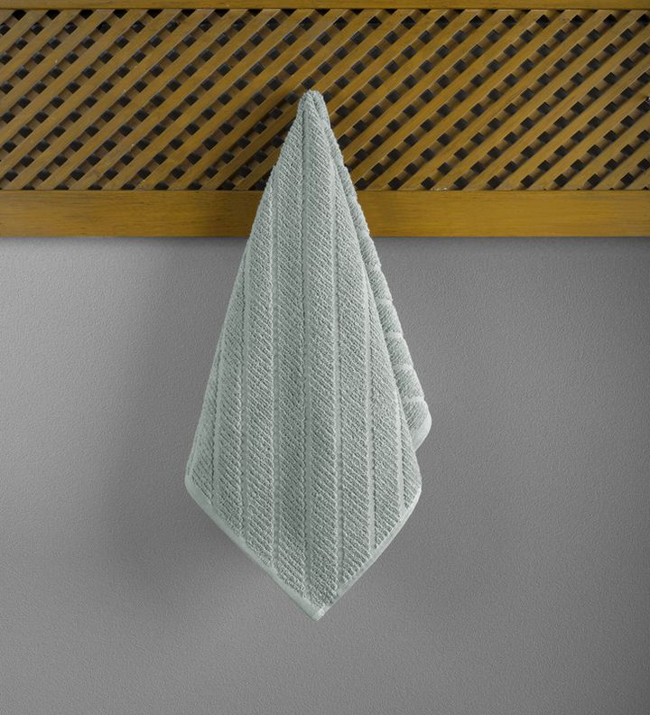 manamo-dolce-khelis-pirsakhotsi-bambis-ghia-mtsvane-30x50-sm