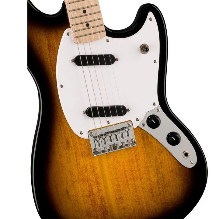 fender-squier-sonic-mustang-maple-fingerboard-white-pickguard-2-color-sunburst-eleqtro-gitara-photo-4