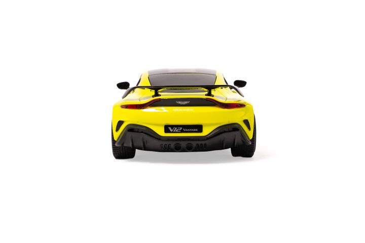 aston-martini-vantage-distantsiurad-martvadi-satamasho-photo-2