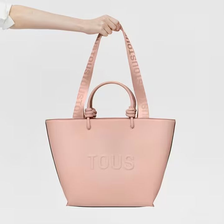tous-handbag-395910459-qalis-khelchanta-photo-3
