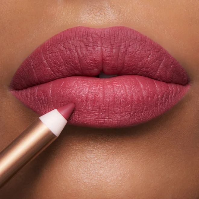 charlotte-tilbury-lip-cheat-90s-pink-tuchis-fanqari-photo-2