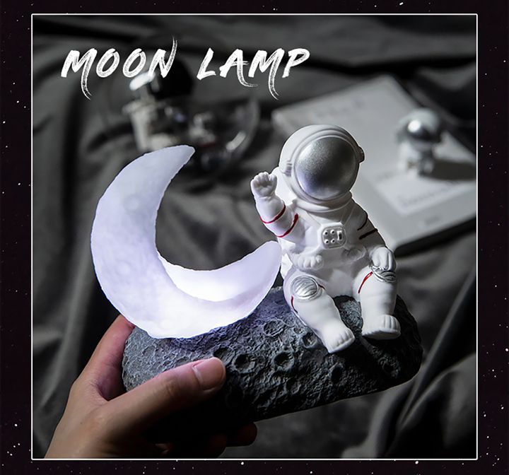 cosmonaut-moon-speaker-lamp-sanati-blutuz-dinamikit-photo-2