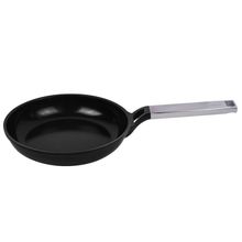 Product image of Brabantia 24სმ ალუმინის ტაფა