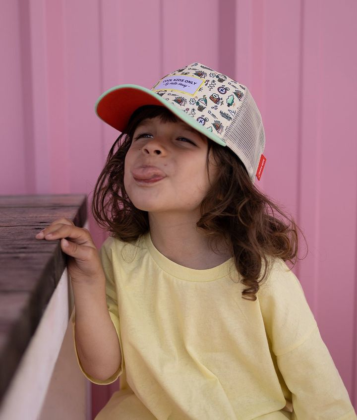 hello-hossy-adventure-52-56-sm-kepi-photo-2