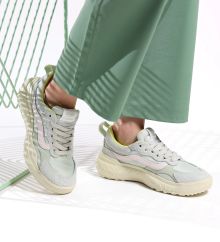 Product image of VANS - UltraRange Neo VR3 LIGHT YELLOW/MULTI