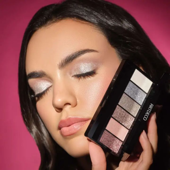 glittery-eyeshadow-palette-tvalis-chrdili-photo-2