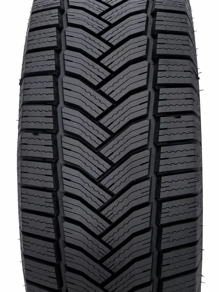 royal-black-21575r16c-qvela-sezonis-saburavi